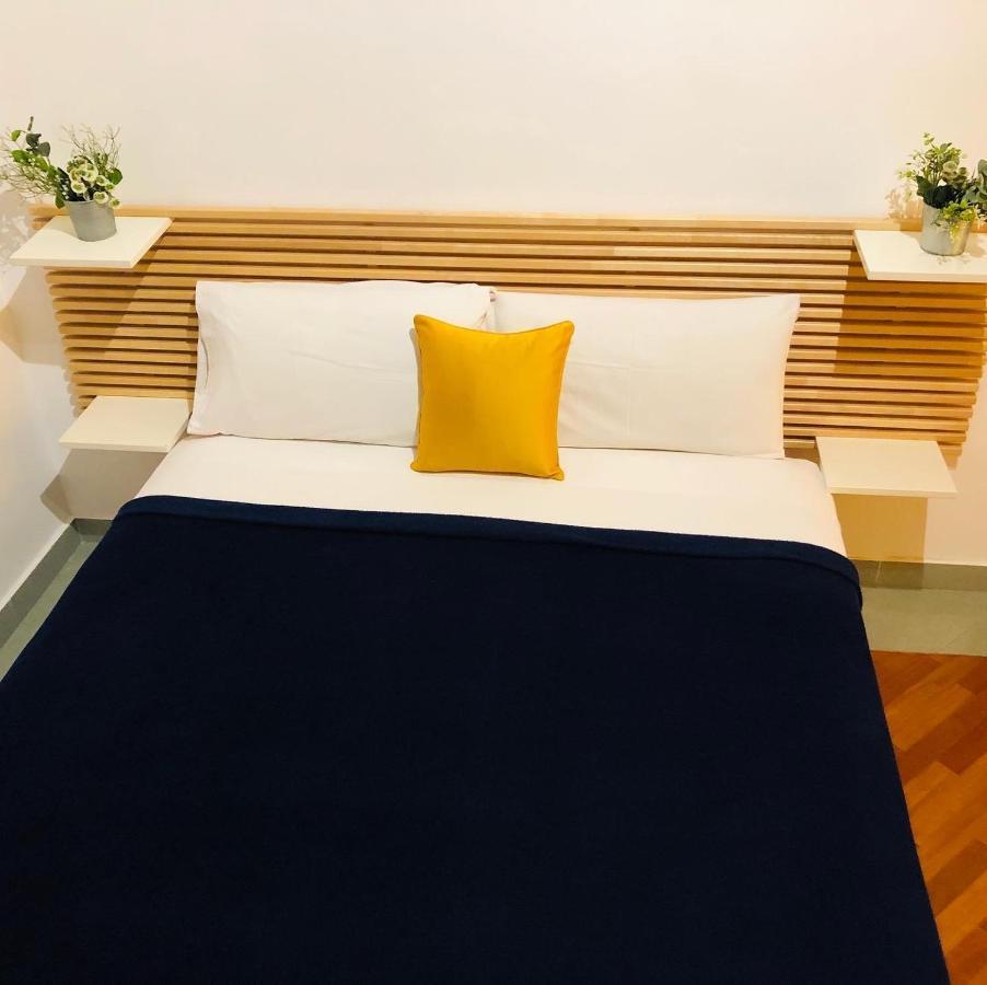 Smln Rooms & Suites Наполи Екстериор снимка