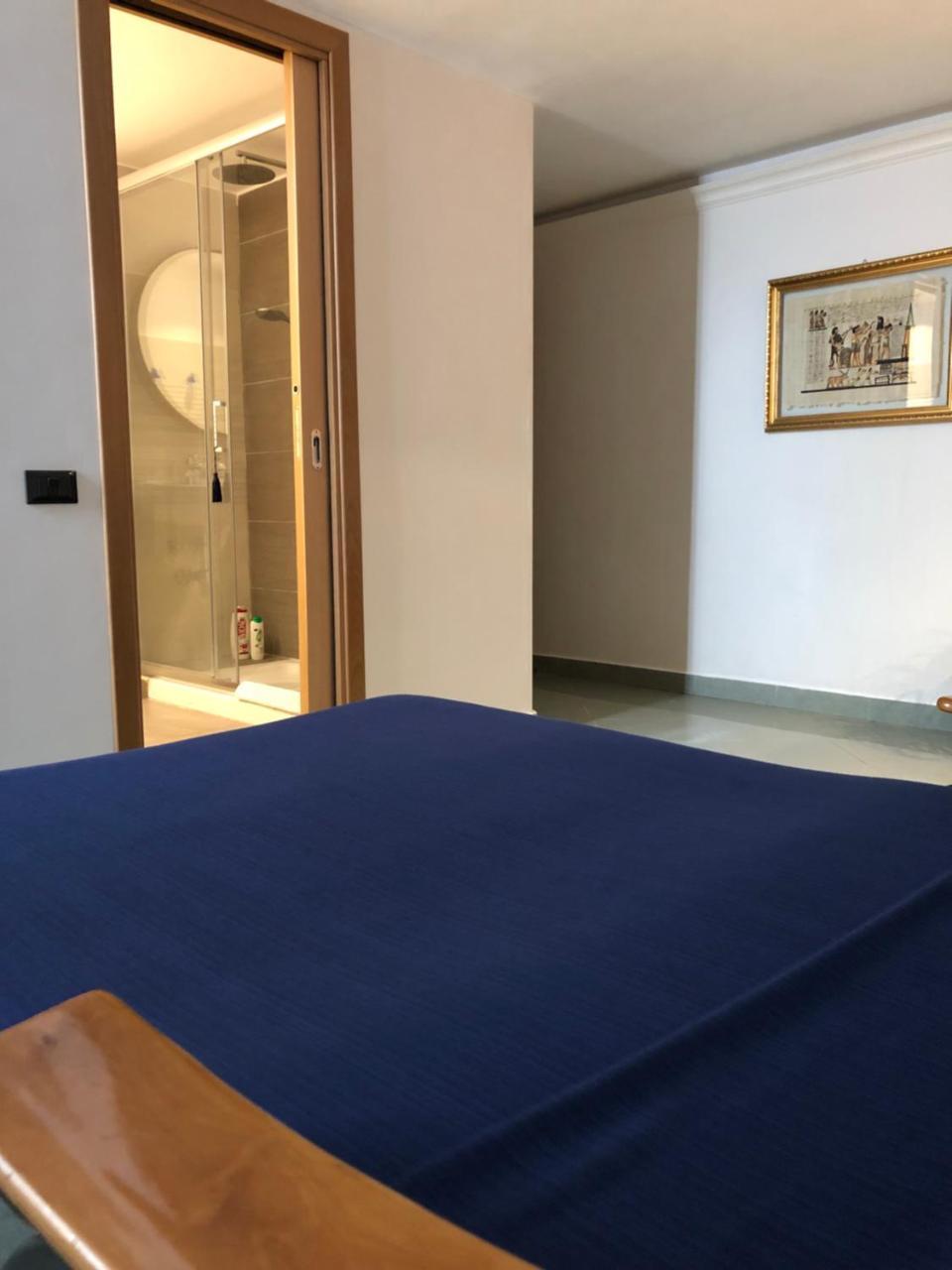 Smln Rooms & Suites Наполи Екстериор снимка